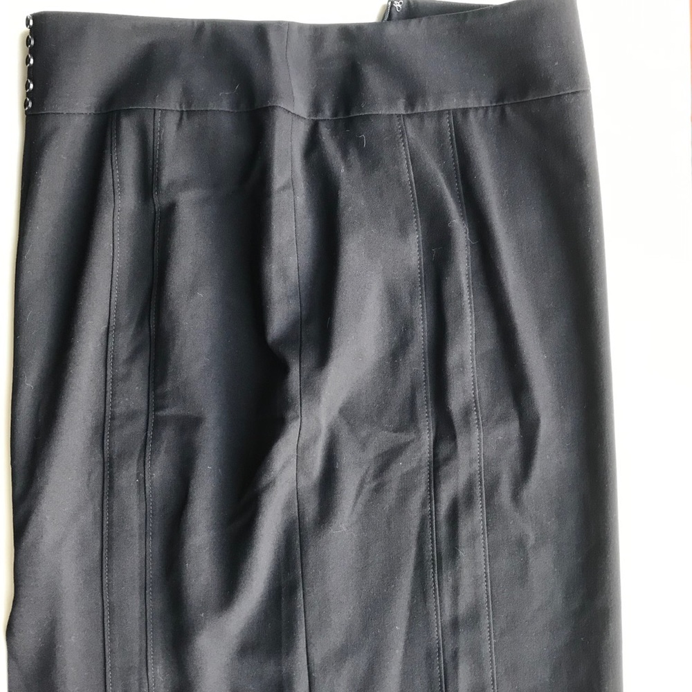 Skirt with zipper